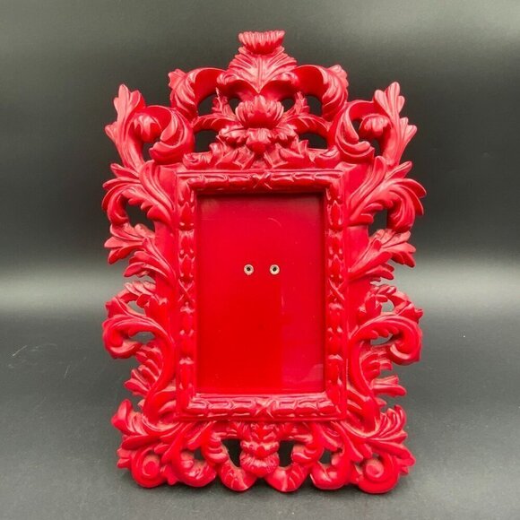 Vintage Red Faux Coral Carved Stand Up Photo Frame Picture 3.5 x 5 Regency Style - Picture 1 of 6